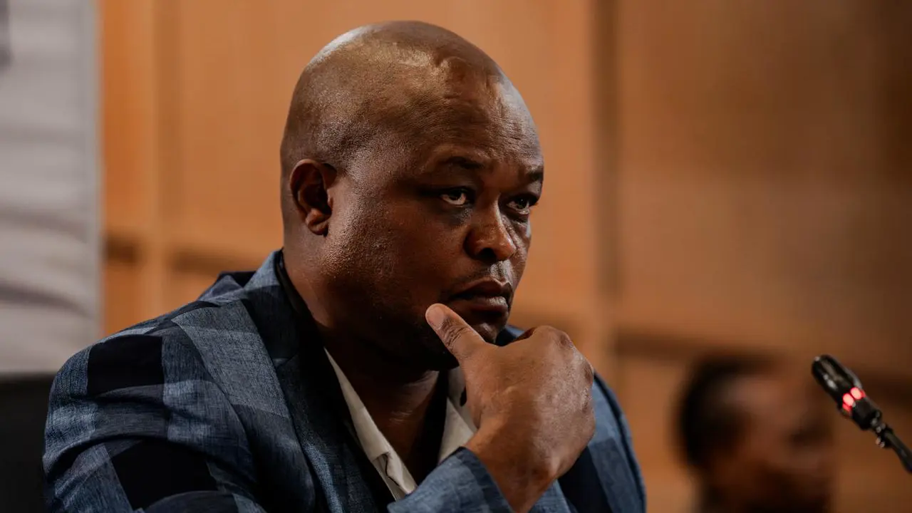  U-Mogotsi uyaphikelela ngokuthi wacishe washona ekuhlaselweni kwakhe ukusolisayo.