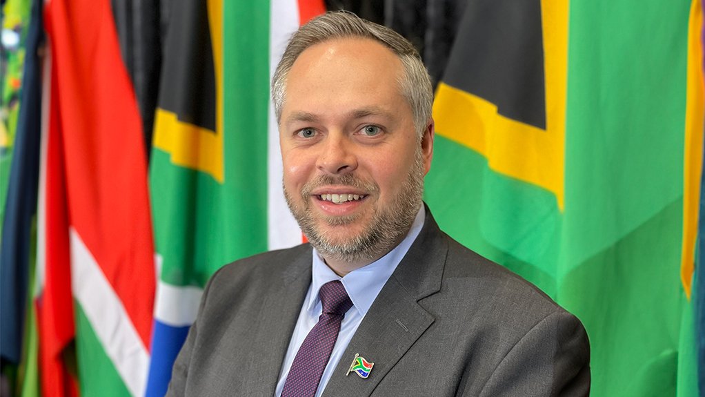 Schreiber Warns Foreign Nationals to Regularise Their Immigration Status