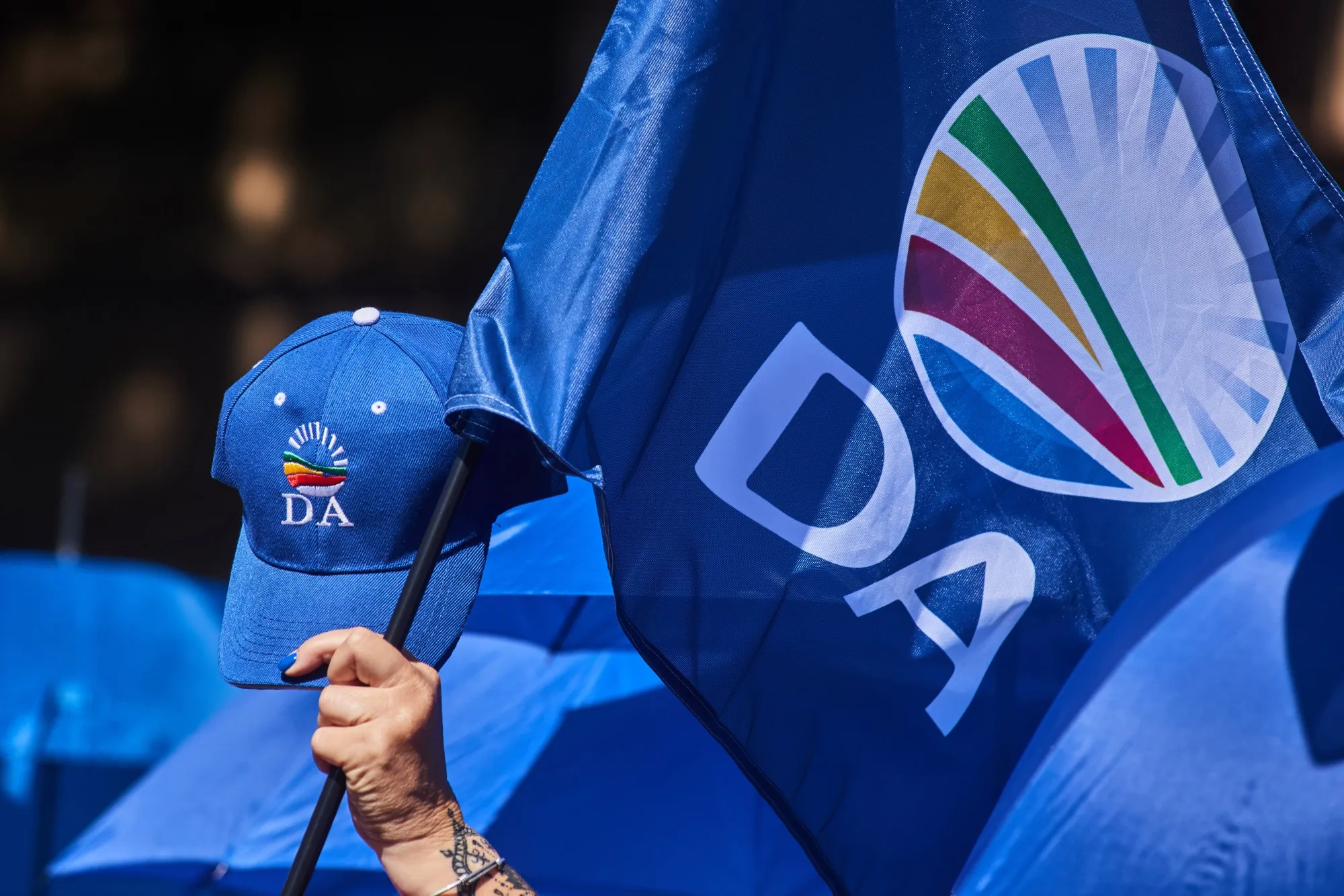 DA wants impeachment committee to not be influenced