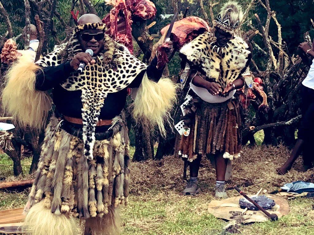 Inkosi yesizwe samaHlubi inxusa ubumbano phakathi kwalesizwe