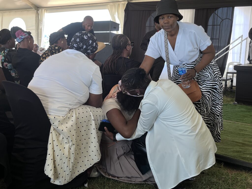 Imindeni yabashone engozini yemoto eCato Ridge